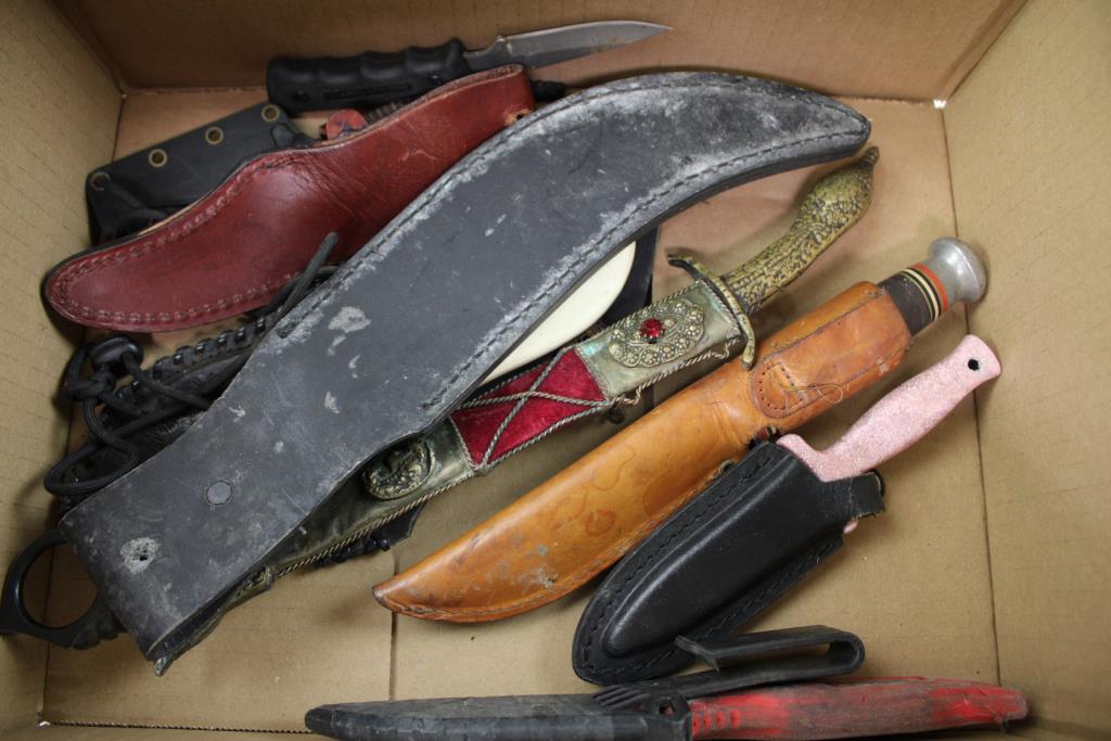 Milwaukee, United Cutlery, Frost, & More Knives 15 Pieces