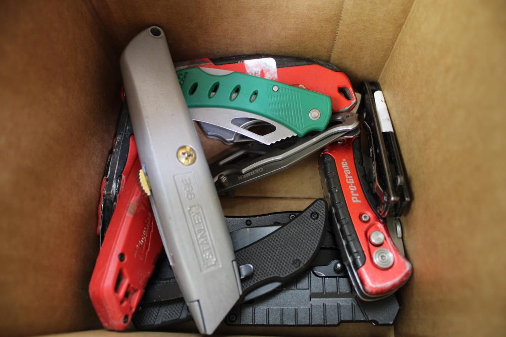 Misc Lot Folding Knives