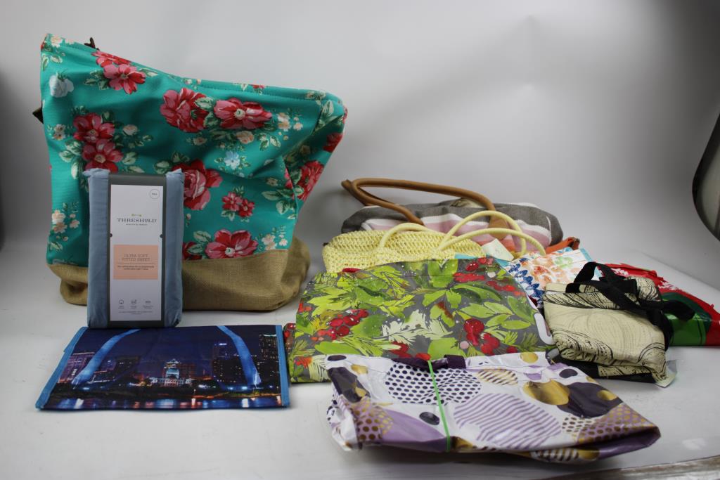 Mixed Bags Bulk Lot, 10 Pieces With Full Ultra Soft Fitted Sheet