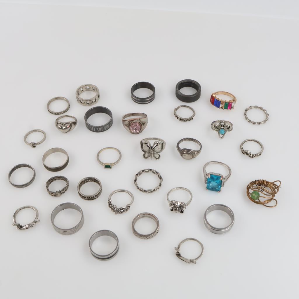 Mixed Fashion Rings, 30+ Pieces
