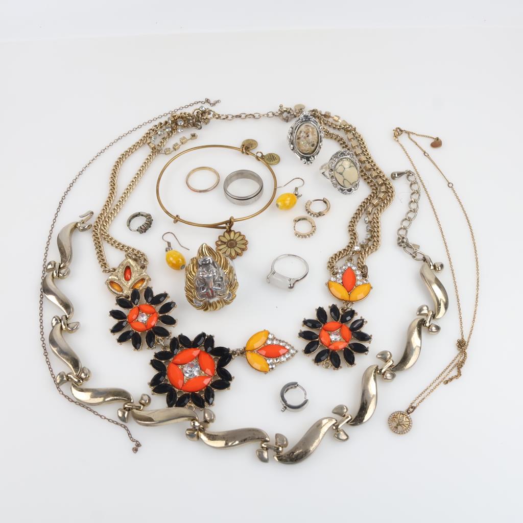 Mixed Jewelry, 13+ Pieces