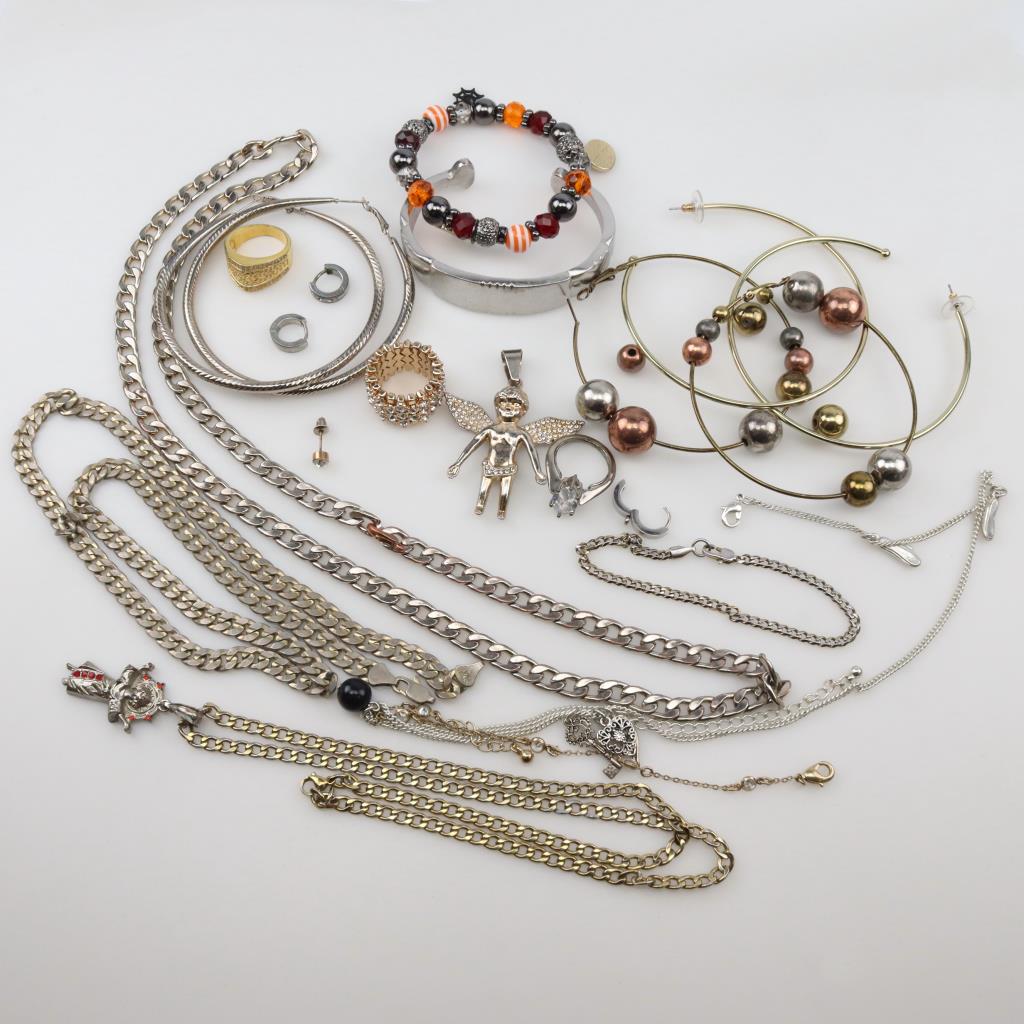 Mixed Jewelry, 15+ Pieces Property Room