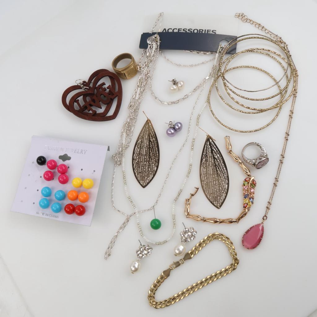 Mixed Jewelry, 16+ Pieces