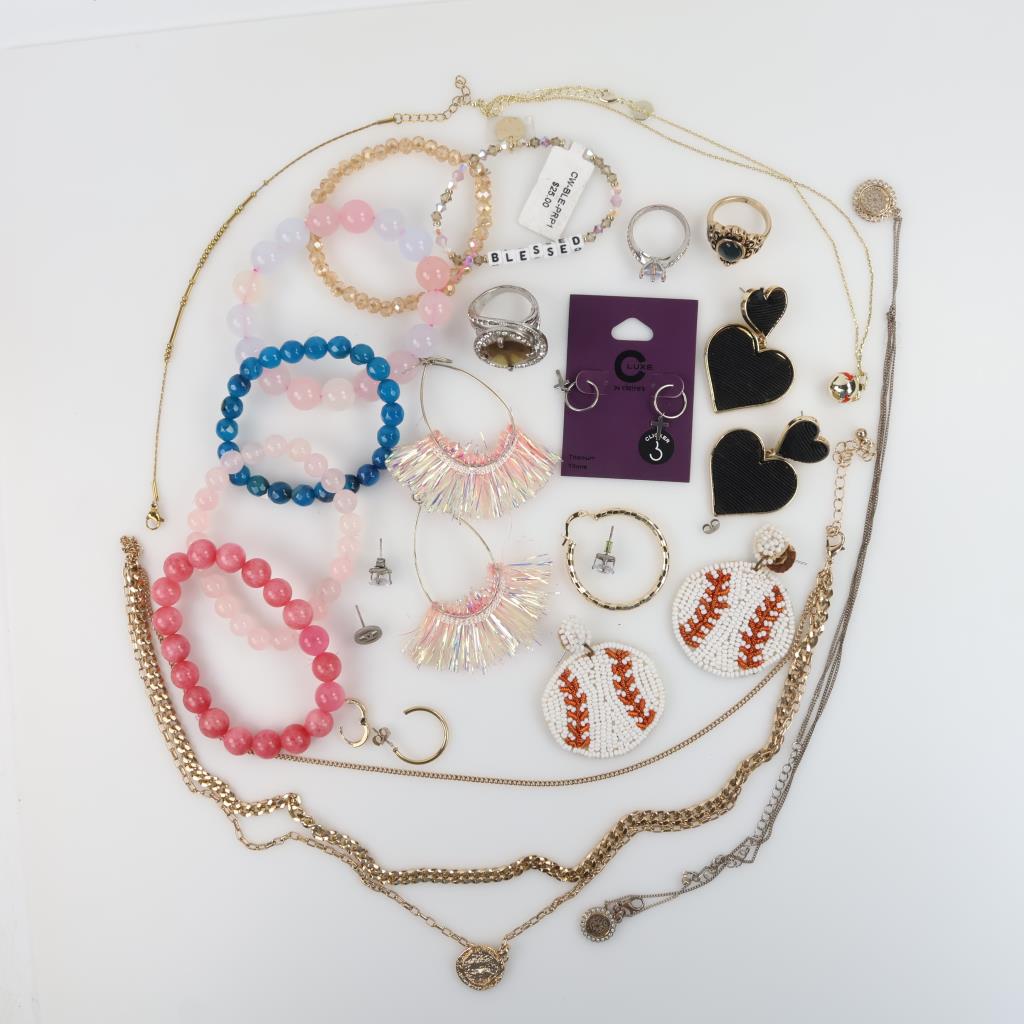Mixed Jewelry, 17+ Pieces