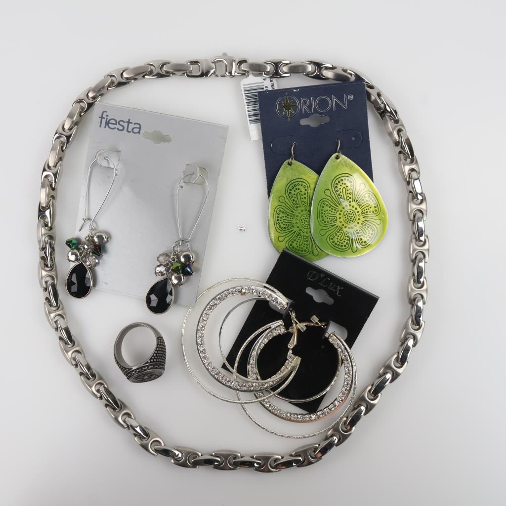 Mixed Jewelry, 5 Pieces