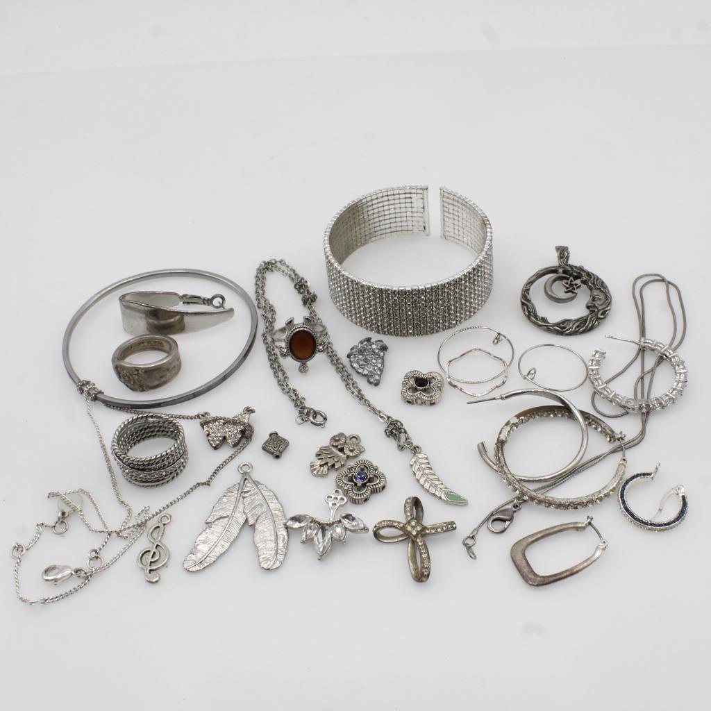 Mixed Jewelry, 6+ Pieces