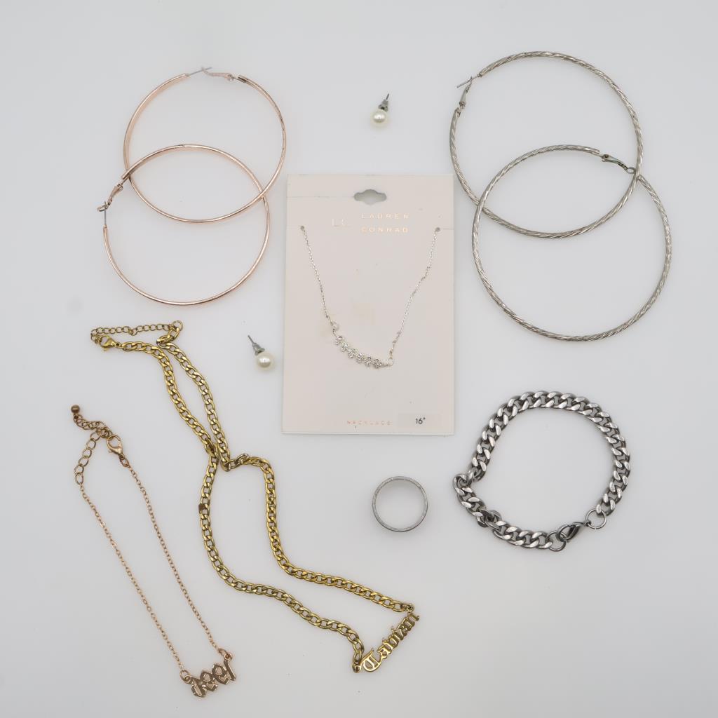 Mixed Jewelry, 8 Pieces