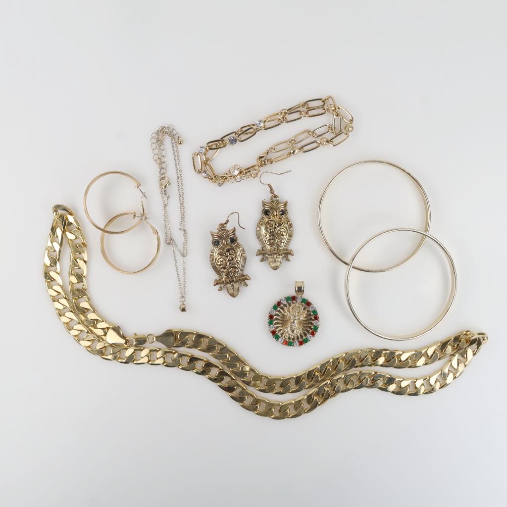 Mixed Jewelry, 8 Pieces