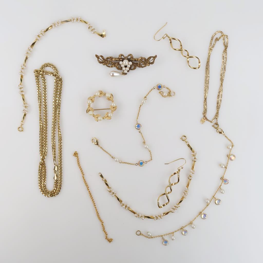 Mixed Jewelry, 8+ Pieces