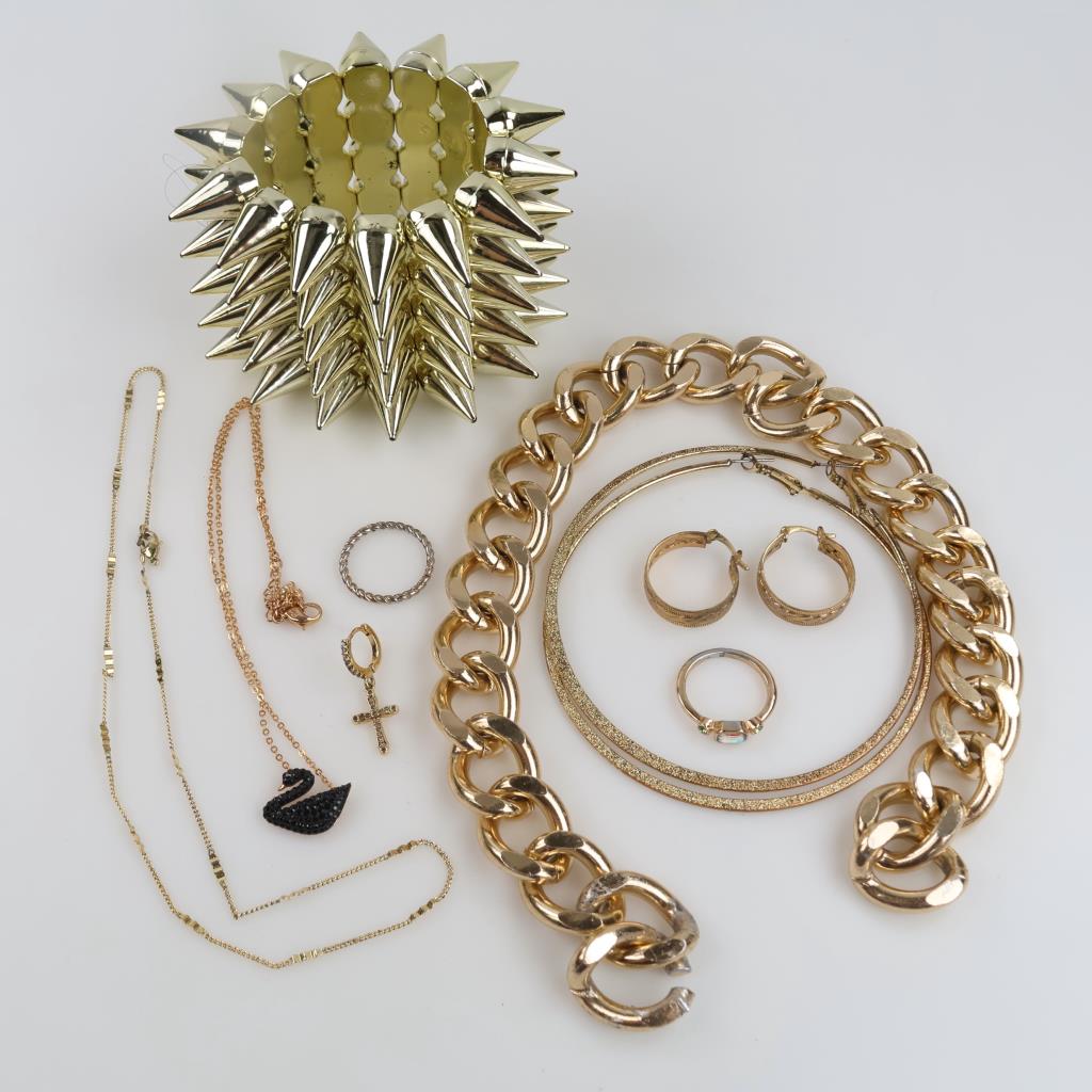 Mixed Jewelry, 8 Pieces