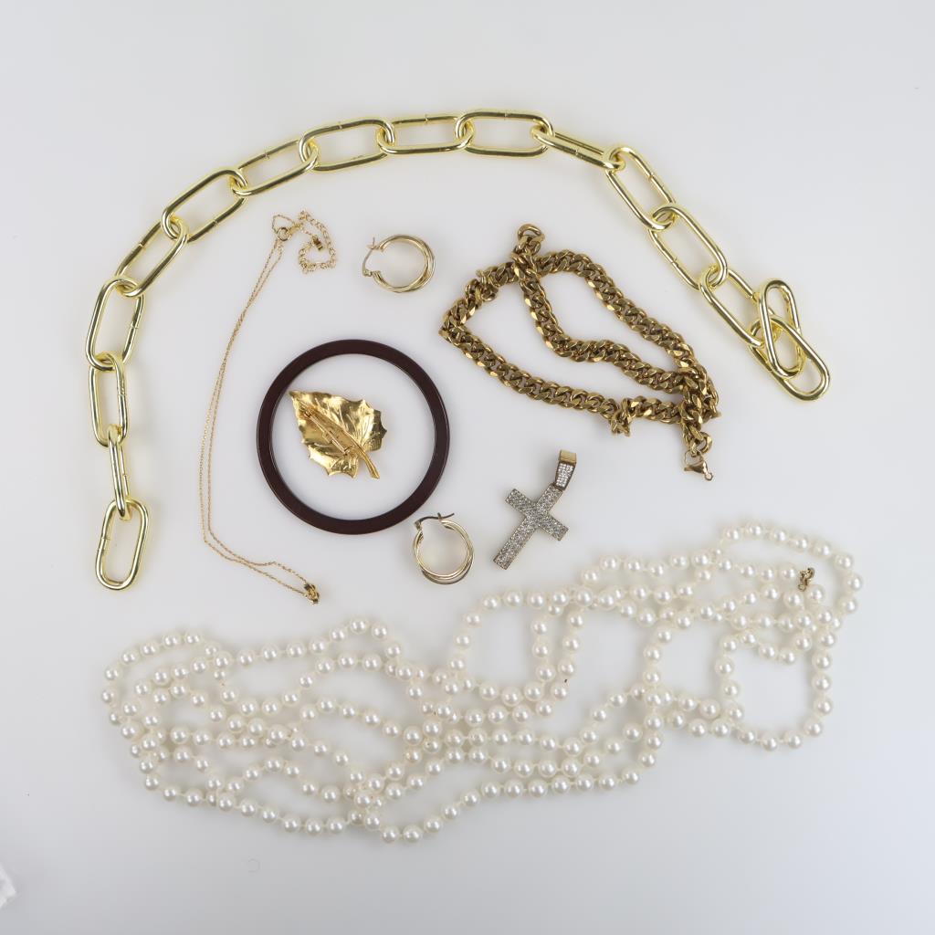 Mixed Jewelry, 8 Pieces