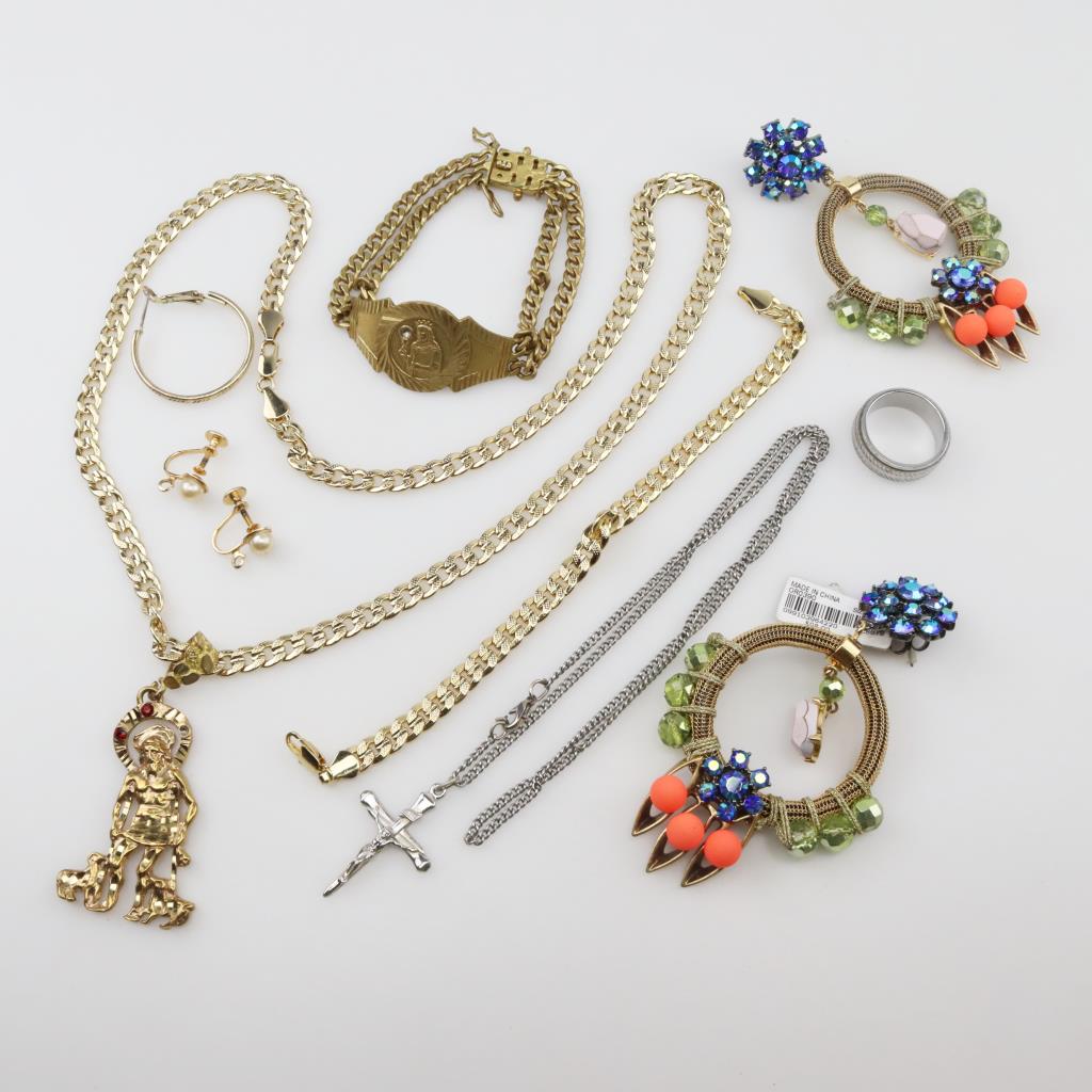 Mixed Jewelry, 8+ Pieces Property Room