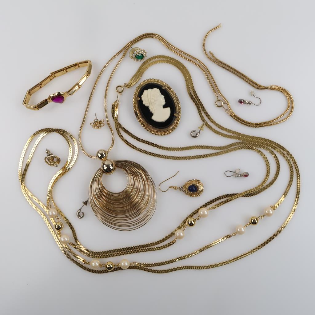 Mixed Jewelry, 8+ Pieces