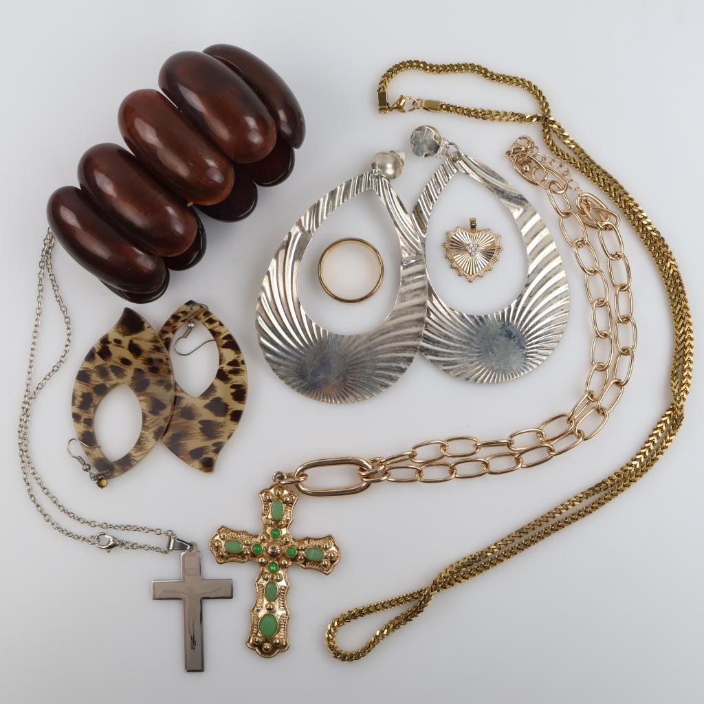 Mixed Jewelry, 8 Pieces