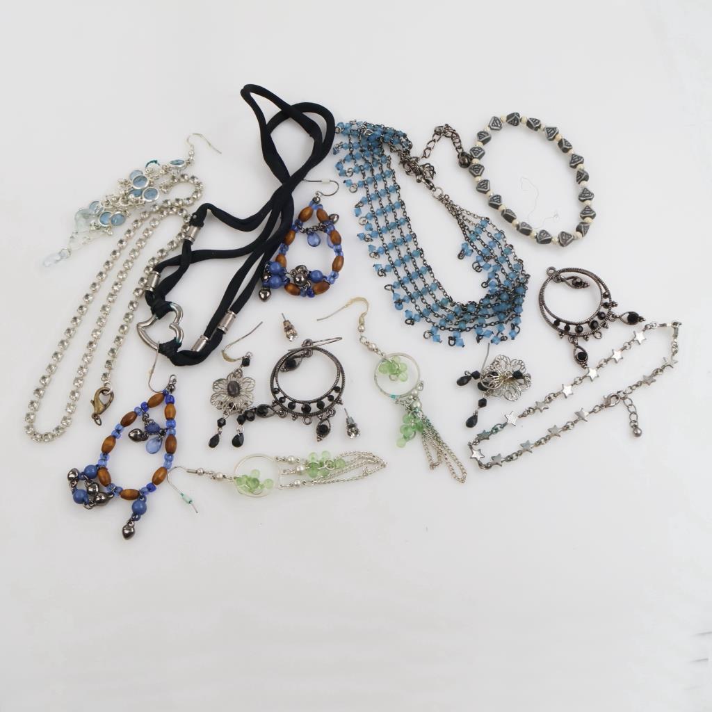 Mixed Jewelry, 8+ Pieces