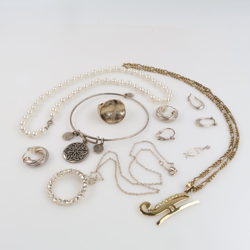 Mixed Jewelry, 8+ Pieces