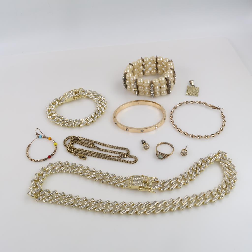Mixed Jewelry, 8+ Pieces