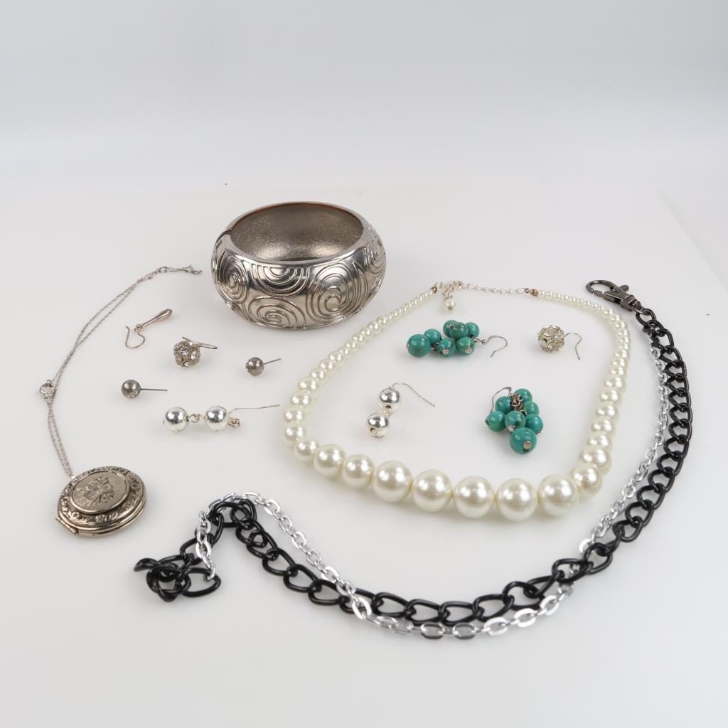 Mixed Jewelry, 8+ Pieces