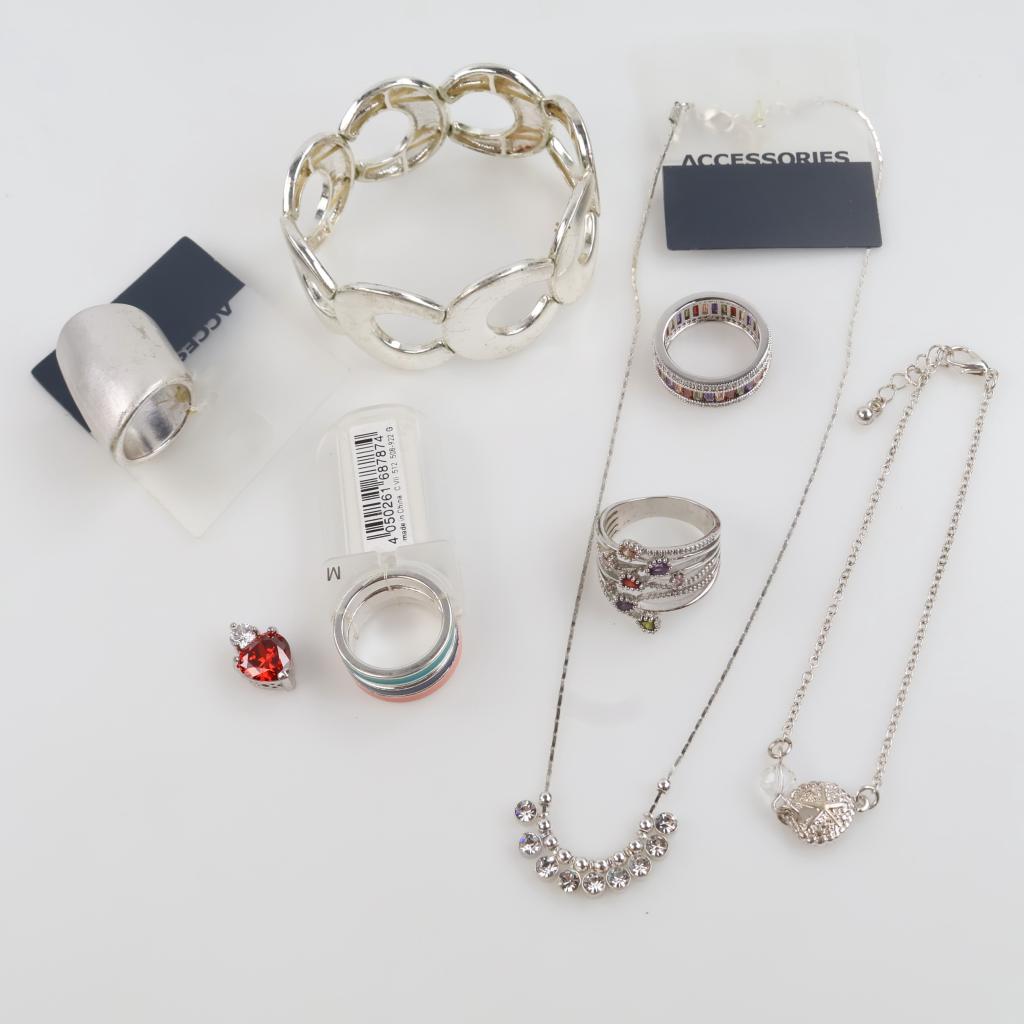Mixed Jewelry, 8 Pieces