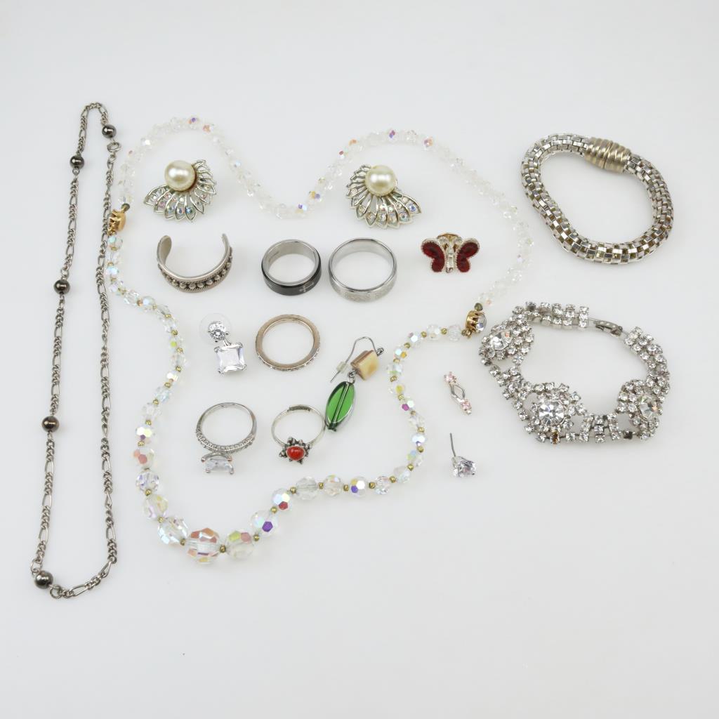 Mixed Jewelry, 8+ Pieces Property Room