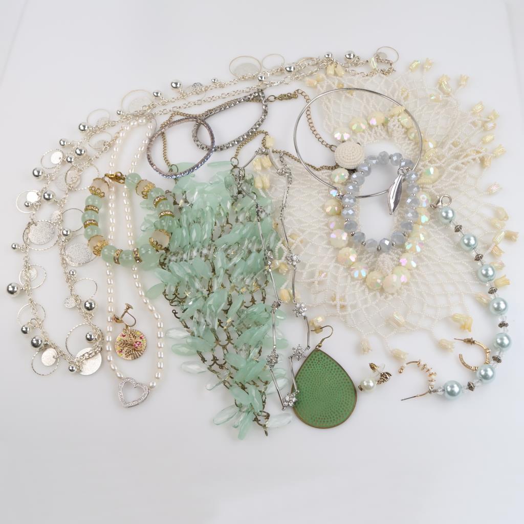 Mixed Jewelry, 8+ Pieces