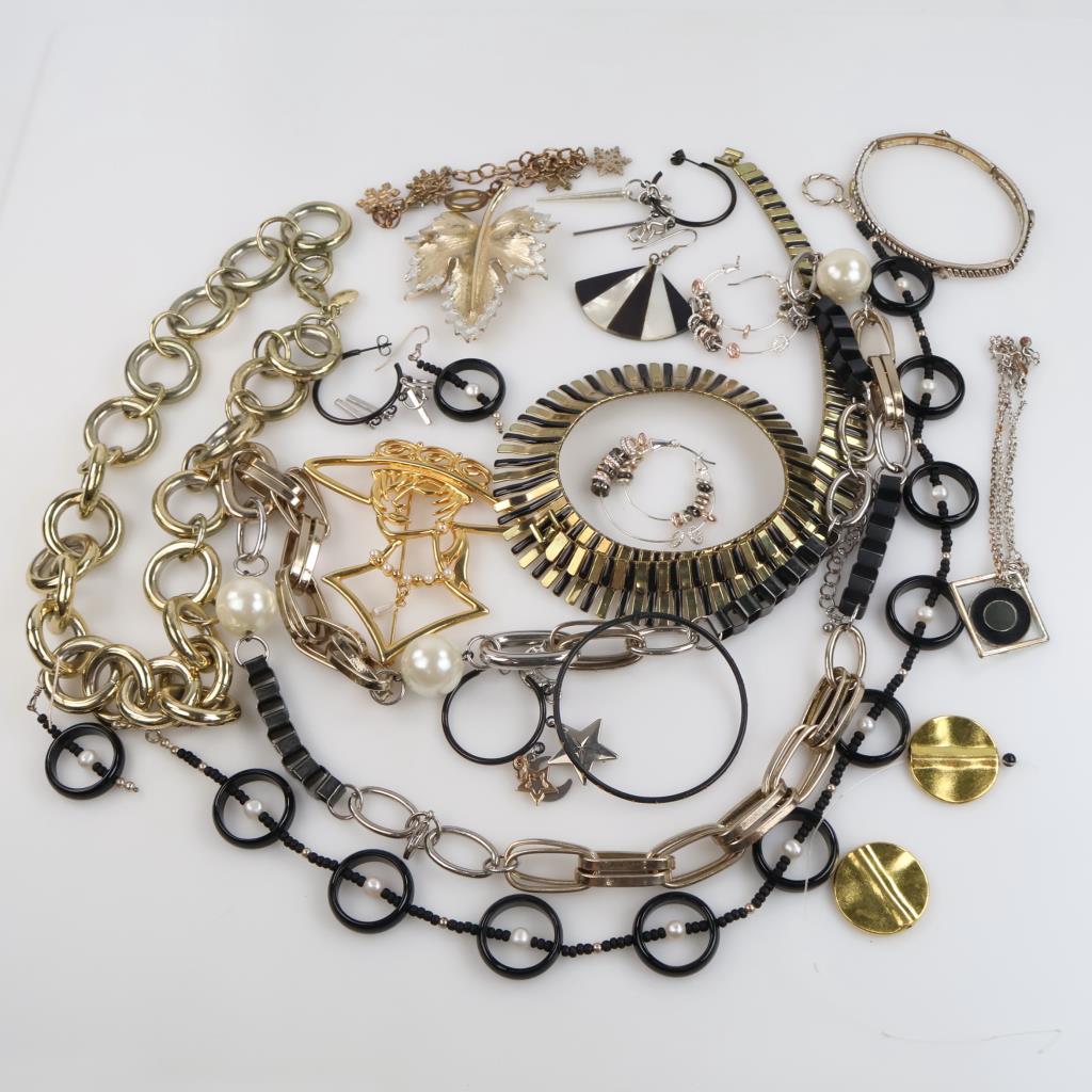 Mixed Jewelry, 8+ Pieces