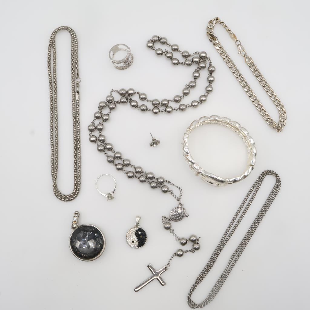 Mixed Jewelry, 9+ Pieces