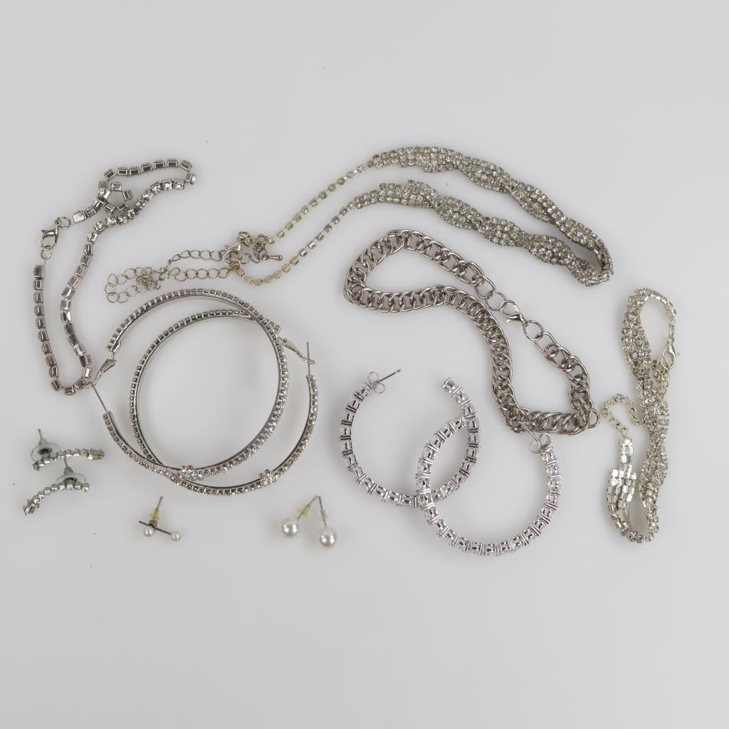 Mixed Jewelry, 9 Pieces