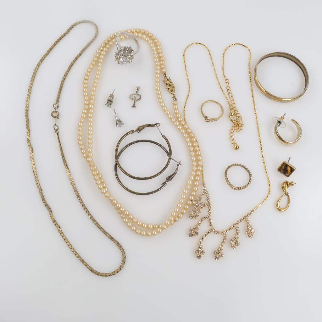 Mixed Jewelry, 9+ Pieces