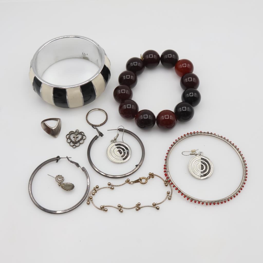 Mixed Jewelry, 9+ Pieces