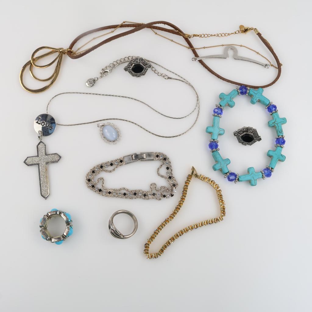 Mixed Jewelry, 9+ Pieces