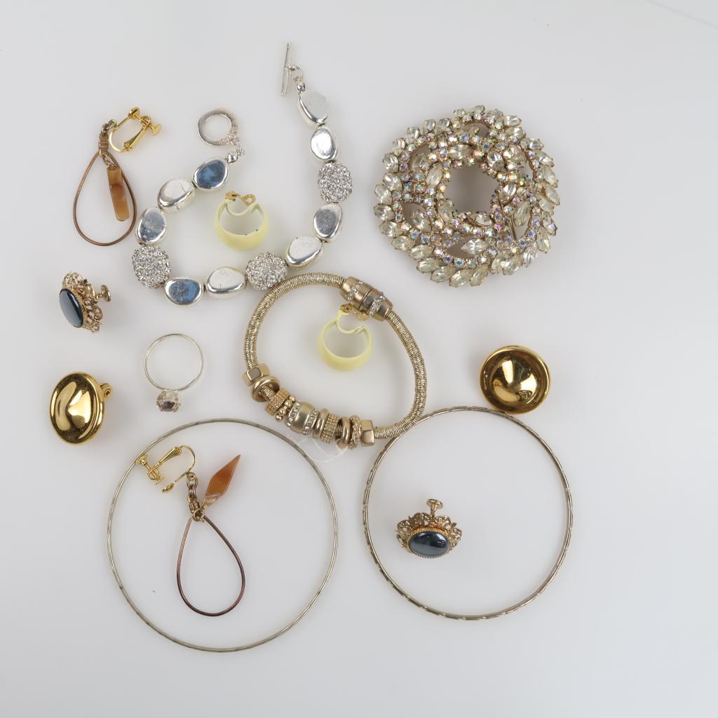 Mixed Jewelry, 9+ Pieces