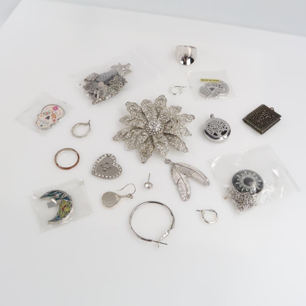 Mixed Jewelry, 9+ Pieces