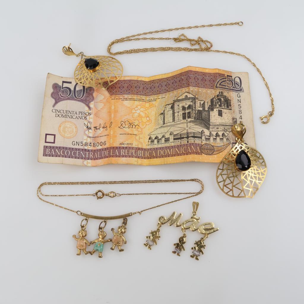 Mixed Jewelry + Foreign Currency, 5 Pieces