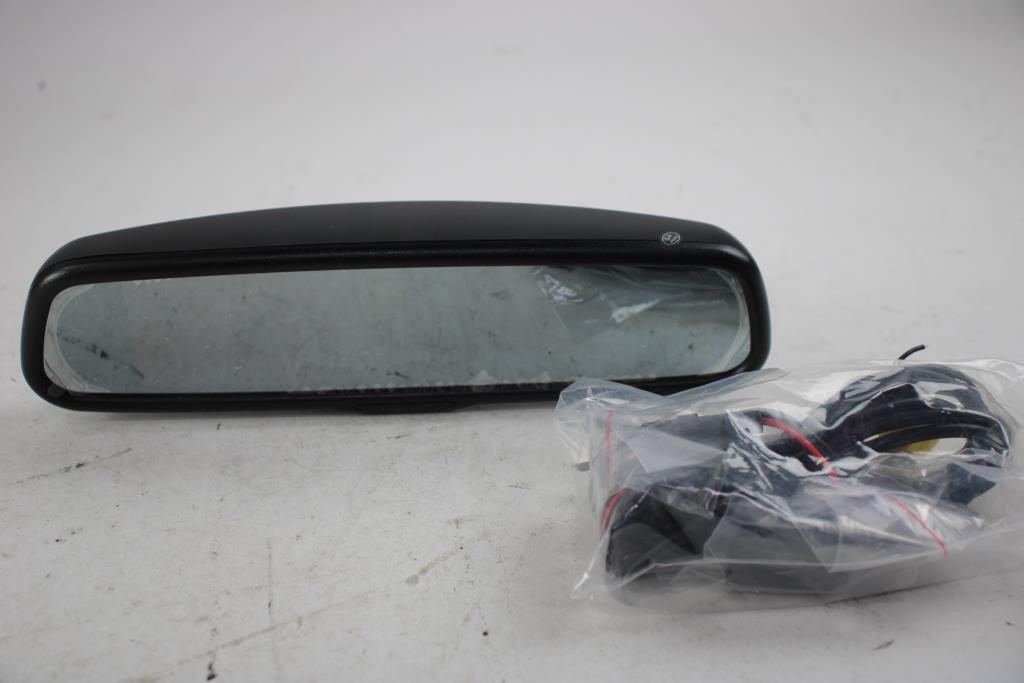 thumbnail image 2 of Momento MR-C300 C3 Backup Camera For Momento R1 – With License Plate Mount Bracket 2 of 5
