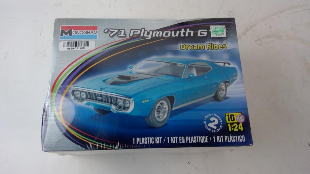 Monogram '71 Plymouth GTX Model Car