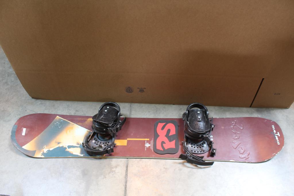 Morrow 155cm Snowboard With Bindings Property Room