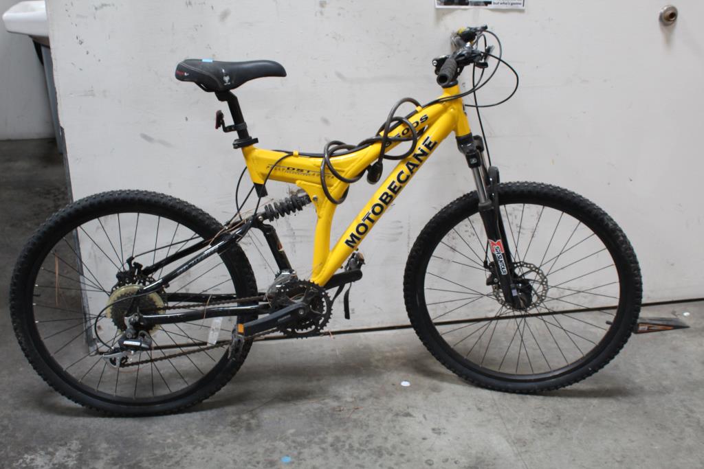 yellow road bike