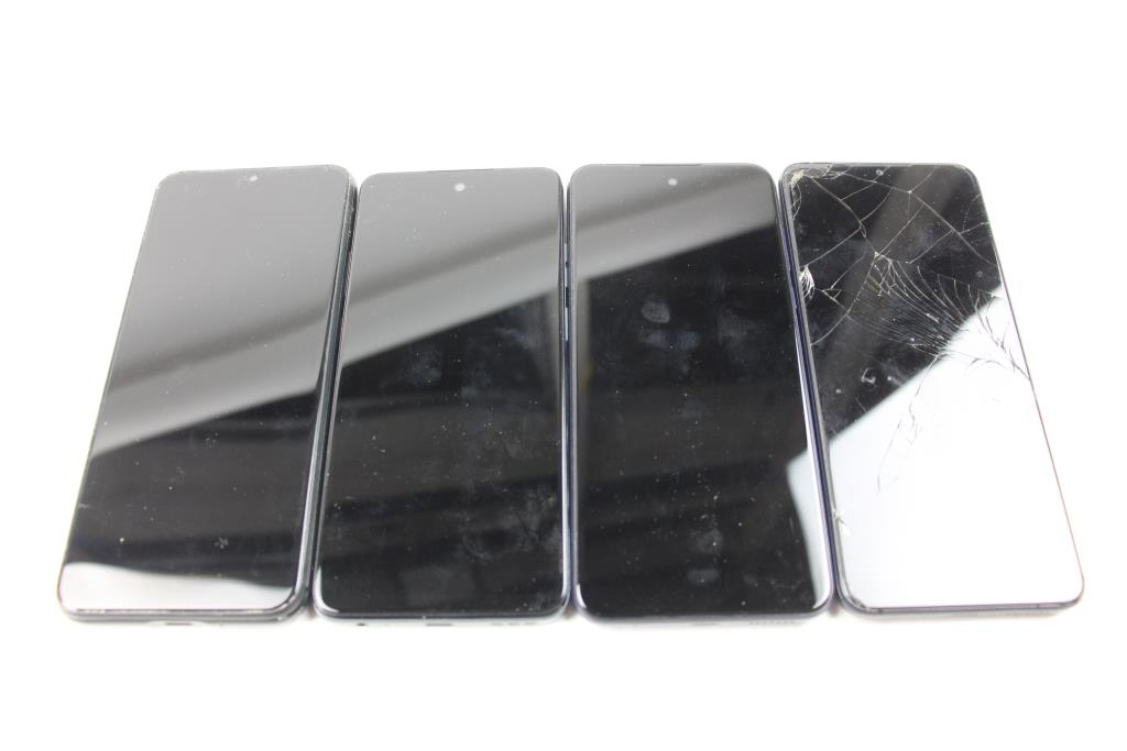 Motorla, Cloud Cell Phone Lot, 4 Pieces, Sold For Parts