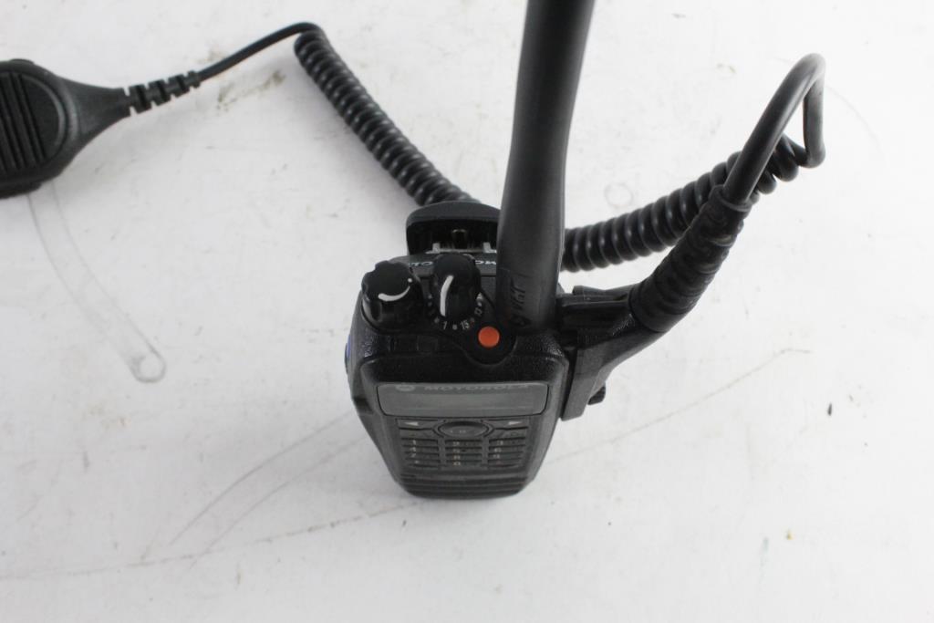 Motorola 2 Way Radio With Wired Mic Property Room
