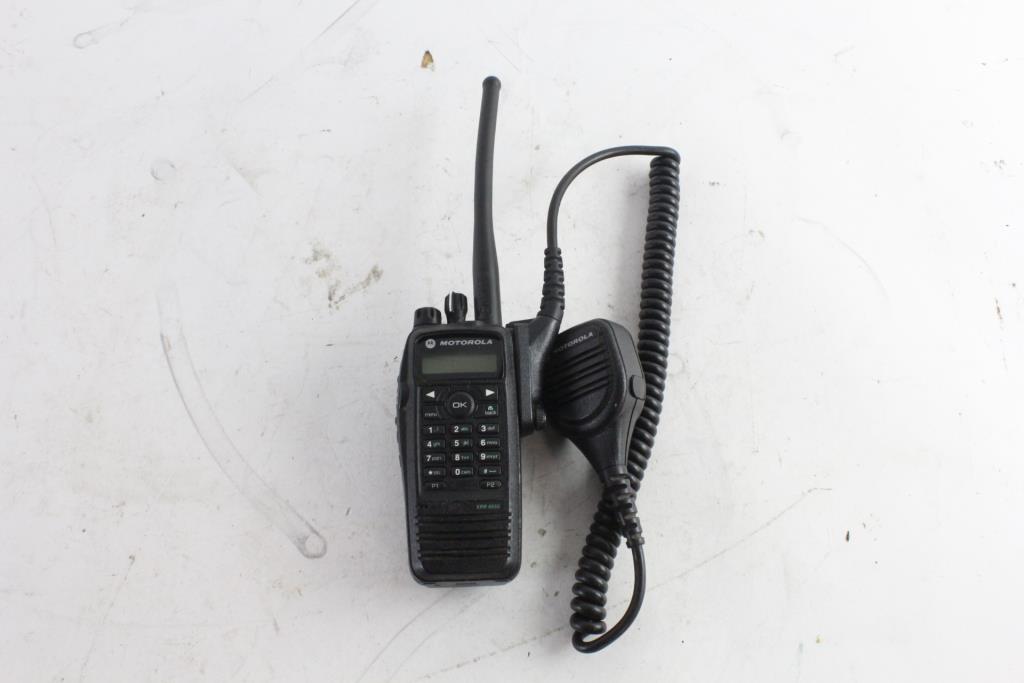 Motorola 2 Way Radio With Wired Mic Property Room