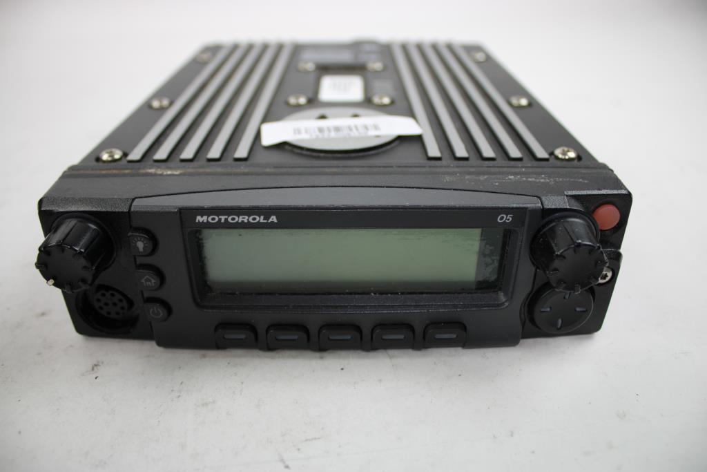 Motorola APX 6500 7/800 Mobile Radio