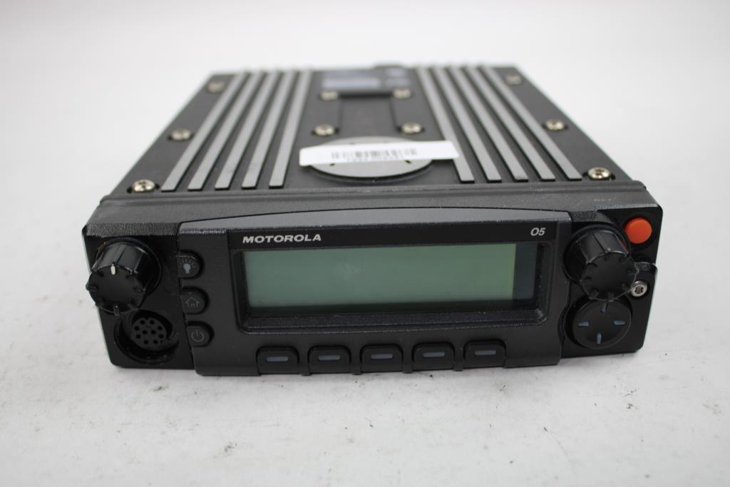 Motorola APX 6500 7/800 Mobile Radio