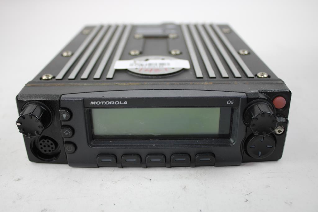 Motorola APX 6500 7/800 Mobile Radio