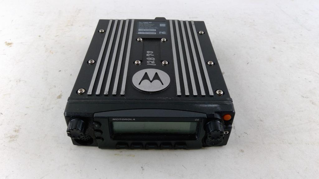 Motorola APX 6500 Mobile Radio