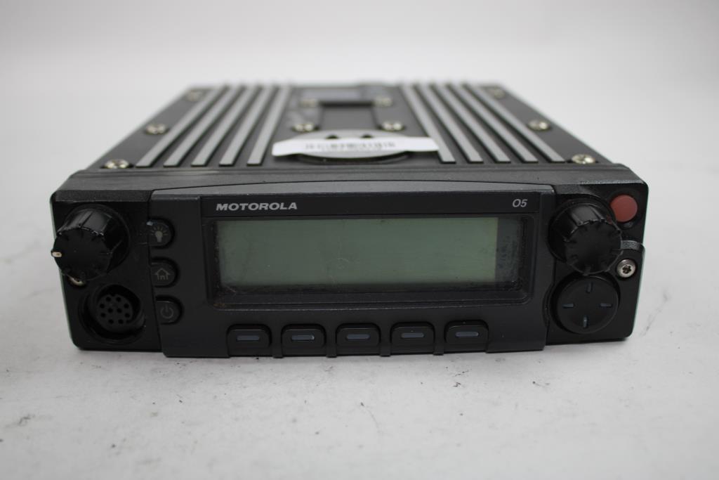 Motorola APX 6500 Mobile Radio