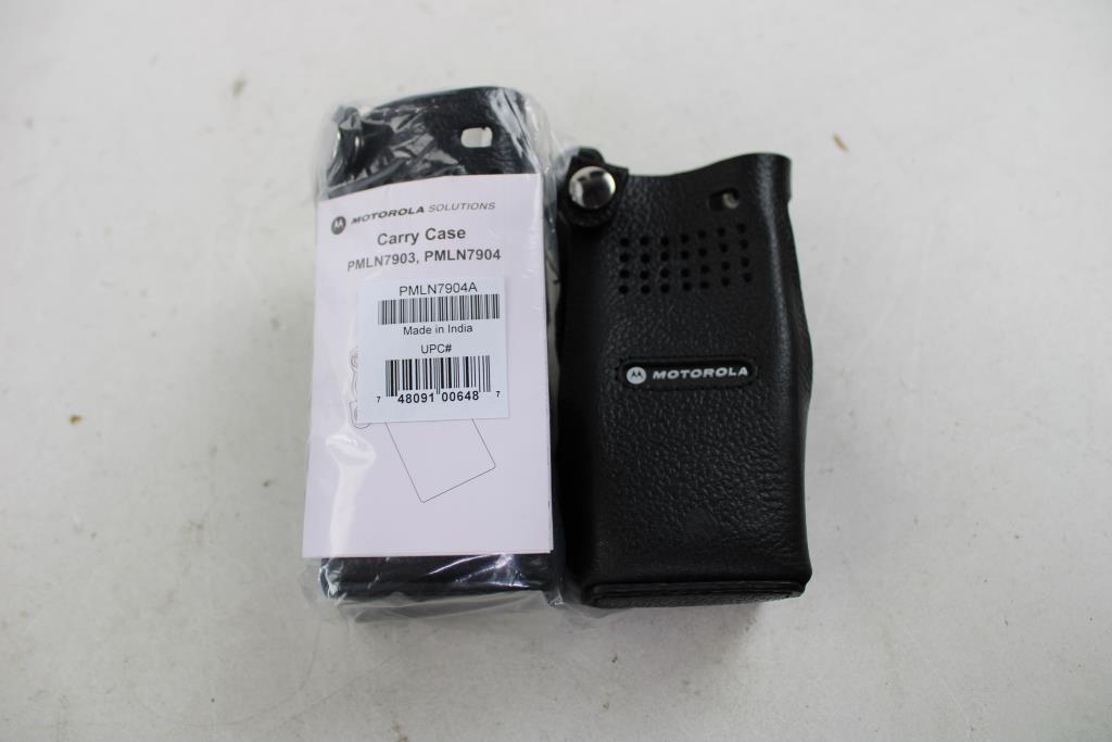 Motorola, BEE Cases For Radios, 2 Pieces