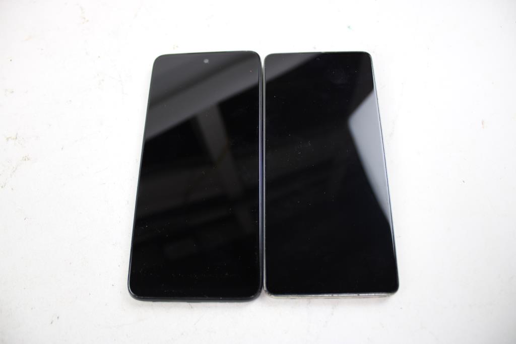 Motorola Cell Phone Lot, 2 Pieces, Sold For Parts