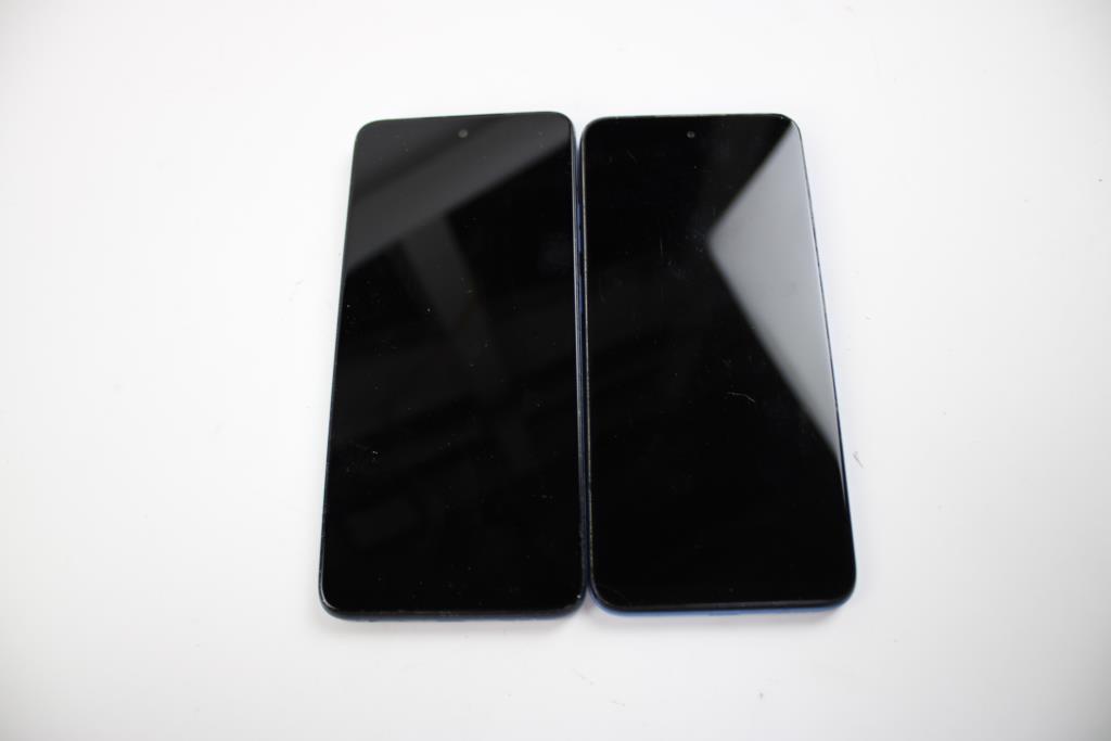 Motorola Cell Phone Lot, 2 Pieces, Sold For Parts
