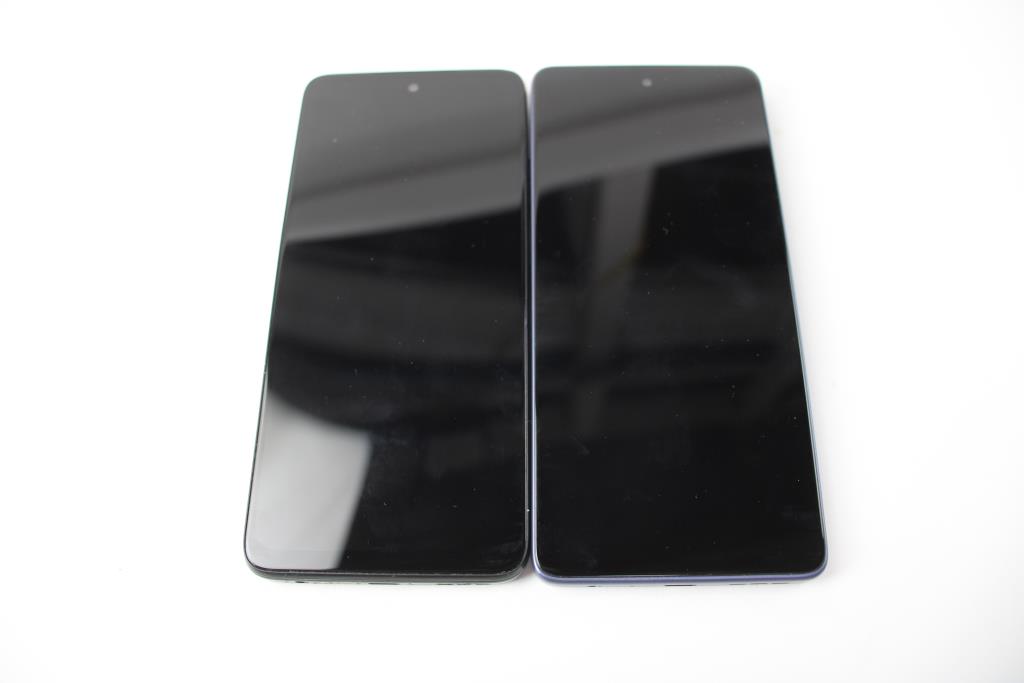 Motorola Cell Phone Lot, 2 Pieces, Sold For Parts